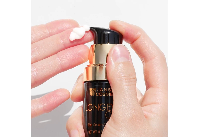 Logevity Care Eye Cream Texture